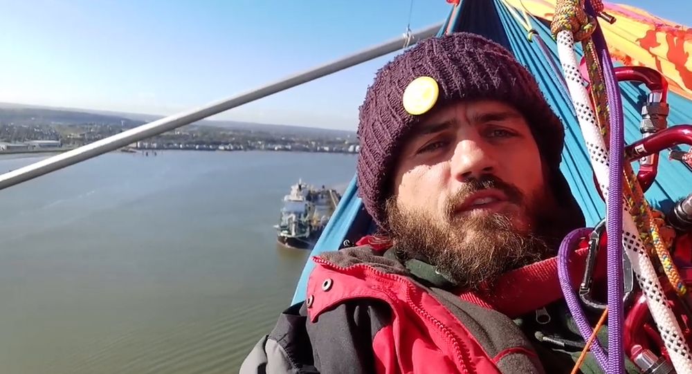 Marcus Decker on the QEII bridge
