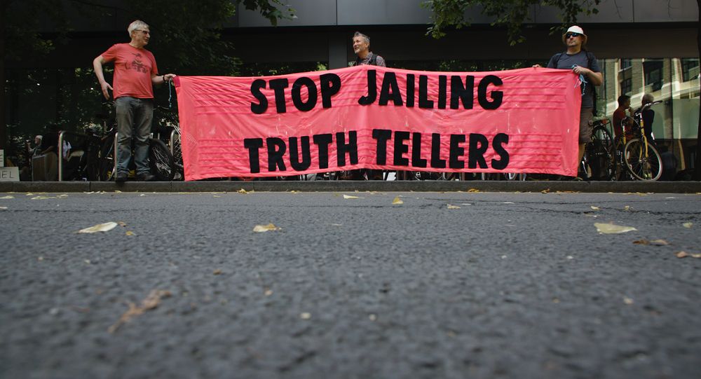 'Stop Jailing Truth Tellers' — Steve Pritchard
